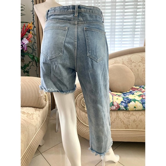 3/$15 Patchwerk Asymmetric Cut Jeans in Light Wash - Picture 6 of 10